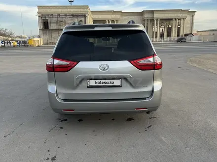 Toyota Sienna 2015 года за 8 000 000 тг. в Актау – фото 5