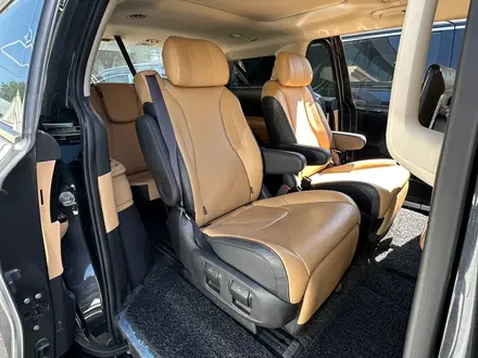 Kia Carnival 2022 года за 19 200 000 тг. в Алматы