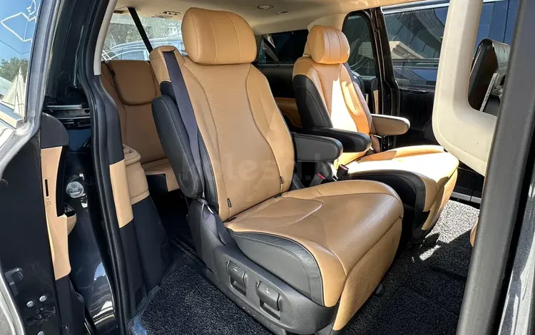 Kia Carnival 2022 года за 19 200 000 тг. в Алматы