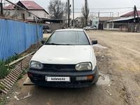 Volkswagen Golf 1994 года за 600 000 тг. в Алматы