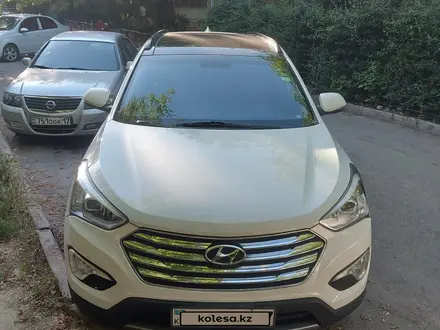 Hyundai Santa Fe 2016 года за 12 000 000 тг. в Шымкент