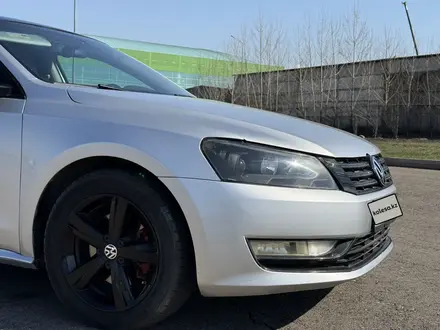 Volkswagen Passat 2013 года за 5 555 555 тг. в Алматы – фото 3