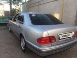Mercedes-Benz E 230 1996 года за 2 800 000 тг. в Туркестан – фото 3