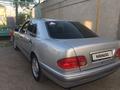 Mercedes-Benz E 230 1996 года за 2 800 000 тг. в Туркестан – фото 2