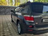 Toyota Highlander 2011 года за 13 500 000 тг. в Алматы – фото 4