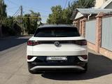 Volkswagen ID.4 2022 года за 11 300 000 тг. в Алматы – фото 3