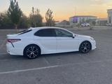 Toyota Camry 2019 годаfor11 700 000 тг. в Шиели – фото 2