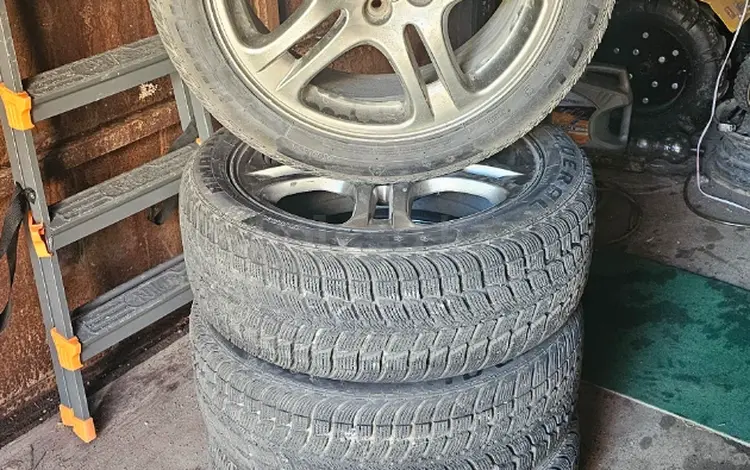 Комплект колёс в сборе: литые диски + зимняя резина 205/50 R17 93V XL за 220 000 тг. в Талгар