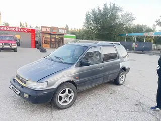 Mitsubishi Space Wagon