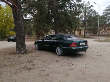 Mercedes-Benz S 500 2000 года за 4 000 000 тг. в Семей – фото 7