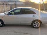 Toyota Camry 2004 года за 6 000 000 тг. в Жанаозен – фото 3