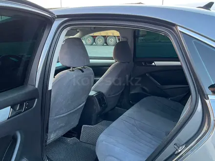 Volkswagen Passat 2013 года за 4 400 000 тг. в Атырау – фото 3