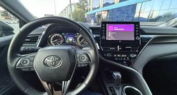 Toyota Camry 2023 года за 18 500 000 тг. в Павлодар – фото 5