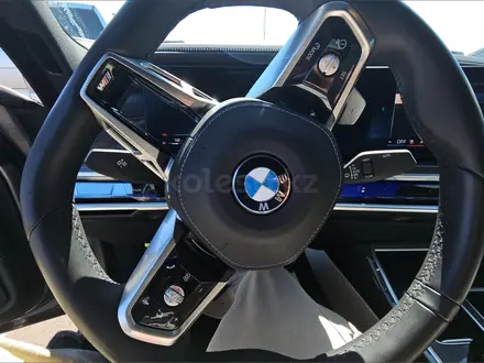 BMW 760 XDrive 4.4 2023 года за 44 500 000 тг. в Алматы – фото 12