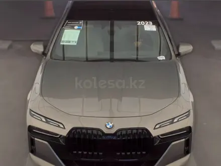 BMW 760 XDrive 4.4 2023 года за 44 500 000 тг. в Алматы – фото 2