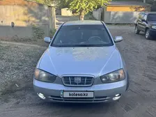 Hyundai Elantra, 2001