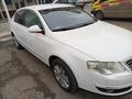 Volkswagen Passat 2010 годаfor5 500 000 тг. в Атырау – фото 3