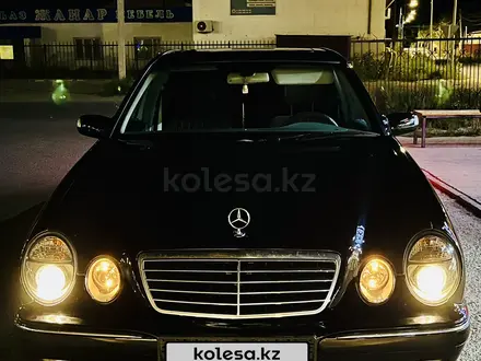 Mercedes-Benz E 320 2001 года за 5 000 000 тг. в Атырау – фото 3