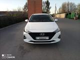 Hyundai Accent 2022 года за 7 400 000 тг. в Алматы – фото 2