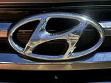 Hyundai Santa Fe 2014 года за 10 000 000 тг. в Актобе – фото 5