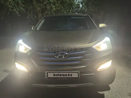 Hyundai Santa Fe 2014 годаүшін8 500 000 тг. в Актобе – фото 2