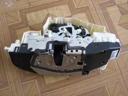 Замок W221 W222 за 23 000 тг. в Алматы