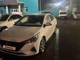 Hyundai Solaris 2022 года за 7 700 000 тг. в Уральск