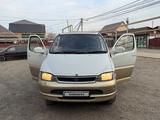 Toyota Granvia 1996 года за 4 500 000 тг. в Алматы – фото 5