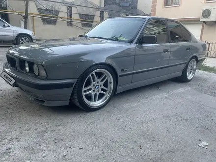 BMW 540 1994 года за 4 000 000 тг. в Шымкент – фото 2