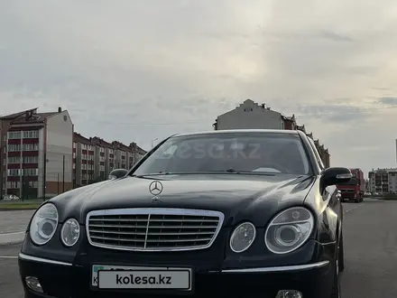 Mercedes-Benz E 240 2003 года за 4 100 000 тг. в Астана – фото 2