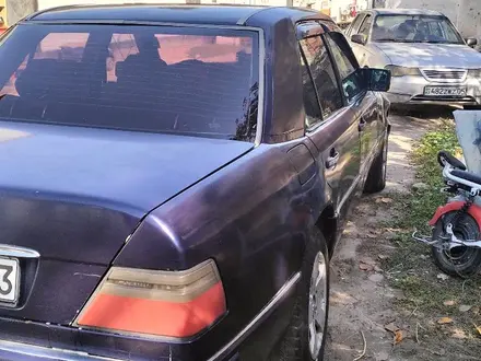 Mercedes-Benz E 230 1990 года за 1 100 000 тг. в Алматы – фото 2