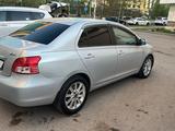 Toyota Yaris 2006 года за 3 518 854 тг. в Астана – фото 2