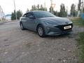 Hyundai Elantra 2022 годаfor9 800 000 тг. в Алматы