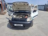 Peugeot Partner 2008 года за 2 500 000 тг. в Актау – фото 2