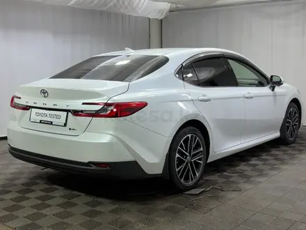 Toyota Camry Luxe eCVT 2024 года за 22 500 000 тг. в Алматы – фото 18
