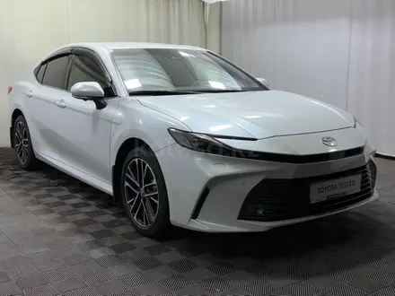 Toyota Camry Luxe eCVT 2024 года за 22 500 000 тг. в Алматы – фото 19