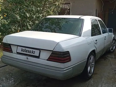 Mercedes-Benz E 200 1987 года за 900 000 тг. в Шымкент – фото 4