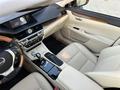 Lexus ES 300h 2013 года за 8 750 000 тг. в Актау – фото 17