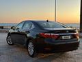 Lexus ES 300h 2013 года за 8 750 000 тг. в Актау – фото 2