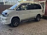 Mitsubishi Delica 2003 года за 8 800 000 тг. в Алматы – фото 4