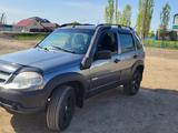 Chevrolet Niva 2014 года за 3 500 000 тг. в Актобе – фото 3