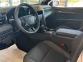 Toyota Camry Luxe eCVT 2026 года за 24 190 000 тг. в Актобе – фото 11