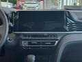 Toyota Camry Luxe eCVT 2026 года за 24 190 000 тг. в Актобе – фото 13