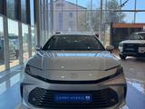 Toyota Camry Luxe eCVT 2026 года за 24 190 000 тг. в Актобе – фото 2