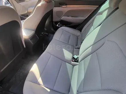 Hyundai Elantra 2017 года за 7 500 000 тг. в Актобе – фото 10
