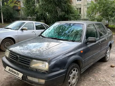 Volkswagen Vento 1992 года за 1 100 000 тг. в Усть-Каменогорск – фото 3