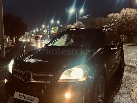 Mercedes-Benz GL 450 2007 года за 9 000 000 тг. в Алматы – фото 2