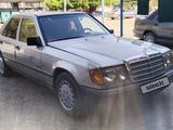 Mercedes-Benz E 260 1990 годаfor1 700 000 тг. в Семей