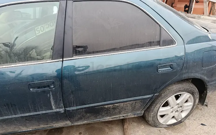 Дверь задняя левая для Toyota Camry 20-25 за 30 000 тг. в Тараз