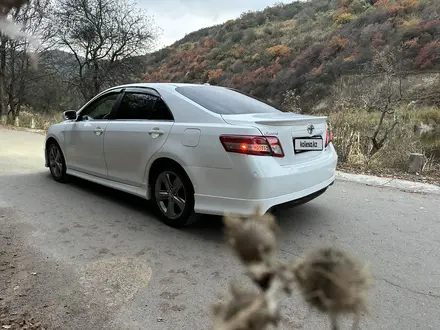 Toyota Camry 2011 года за 6 490 000 тг. в Алматы – фото 4